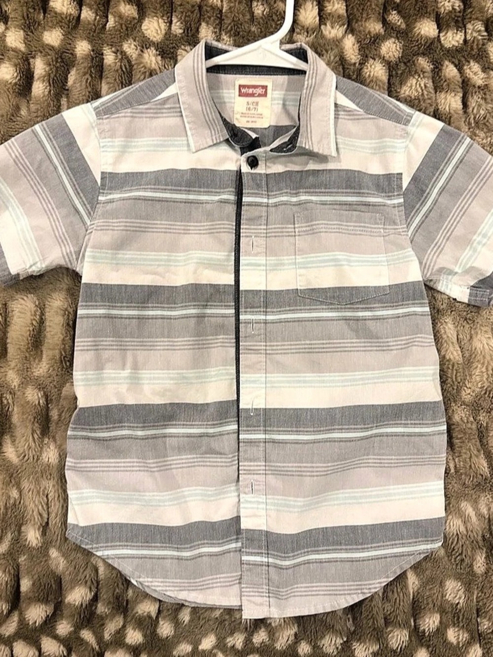 Wrangler Boys Striped Button Down Shirt Gray & Green Size 6/7 Like New